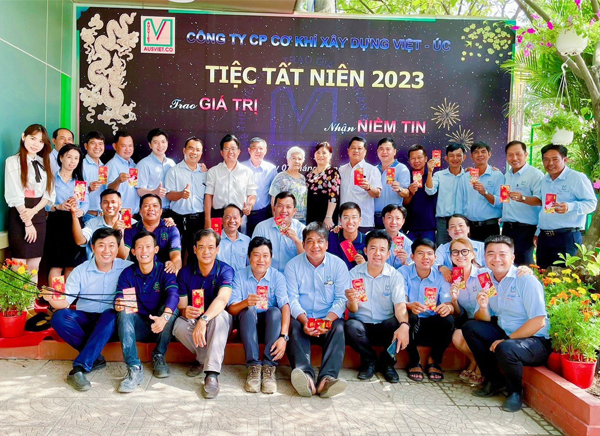 Tân Niên Việt Úc 2024
