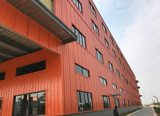 Nhà thép tiền chế cao tầng, bật mí về ưu thế về kiến trúc hiện đại